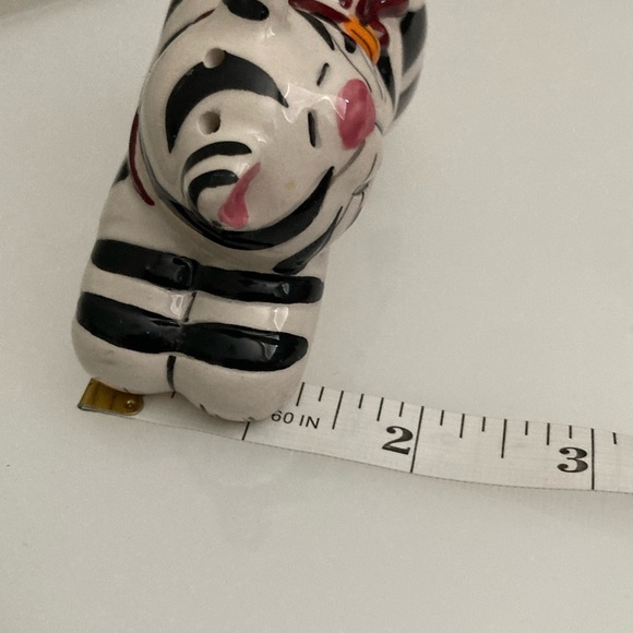 Blue Sky Clayworks Ceramic Stackable Tabby Kitty Cats Salt & Pepper Shakers - Picture 9 of 11